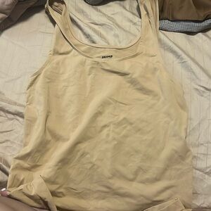 Skims smoothing tank